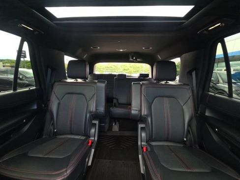 Used 2023 Ford Expedition Limited AWD/4WD image 28
