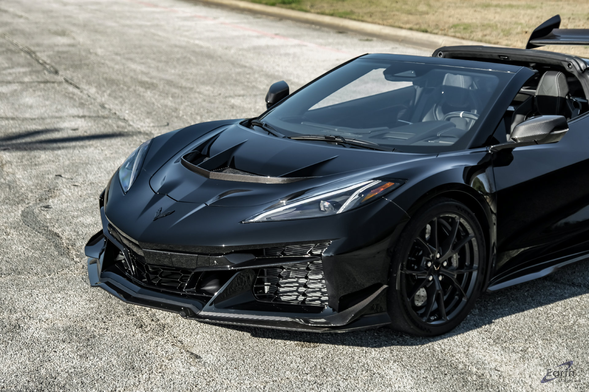 Used 2025 Chevrolet Corvette ZR1 w/ ZR1 Carbon Fiber Aero Package RWD image 9