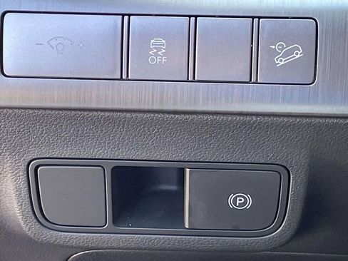 Used 2025 Hyundai Kona SEL FWD image 18
