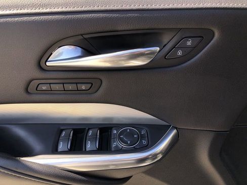 Used 2020 Cadillac XT4 Premium Luxury image 21