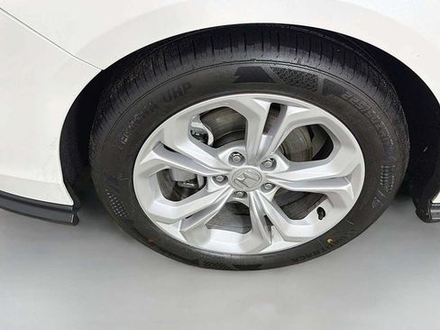 Used 2025 Honda Accord LX image 16