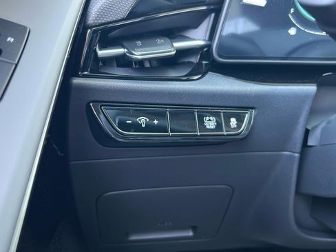 New 2025 Kia Niro EX image 27