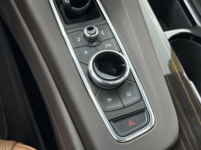 Certified 2024 Cadillac Escalade Sport AWD/4WD image 18