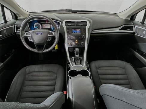 Used 2015 Ford Fusion SE FWD image 29