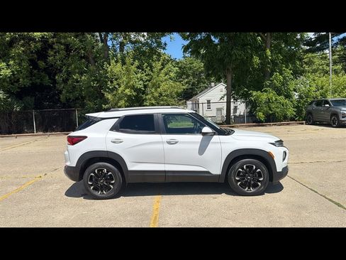 Used 2021 Chevrolet TrailBlazer LT w/ Convenience Package FWD image 6