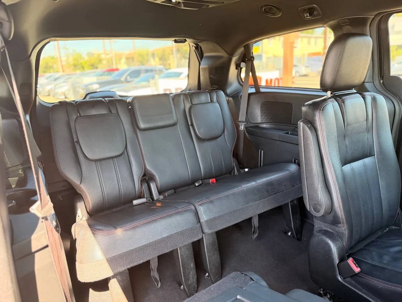 Used 2018 Dodge Grand Caravan GT FWD image 43