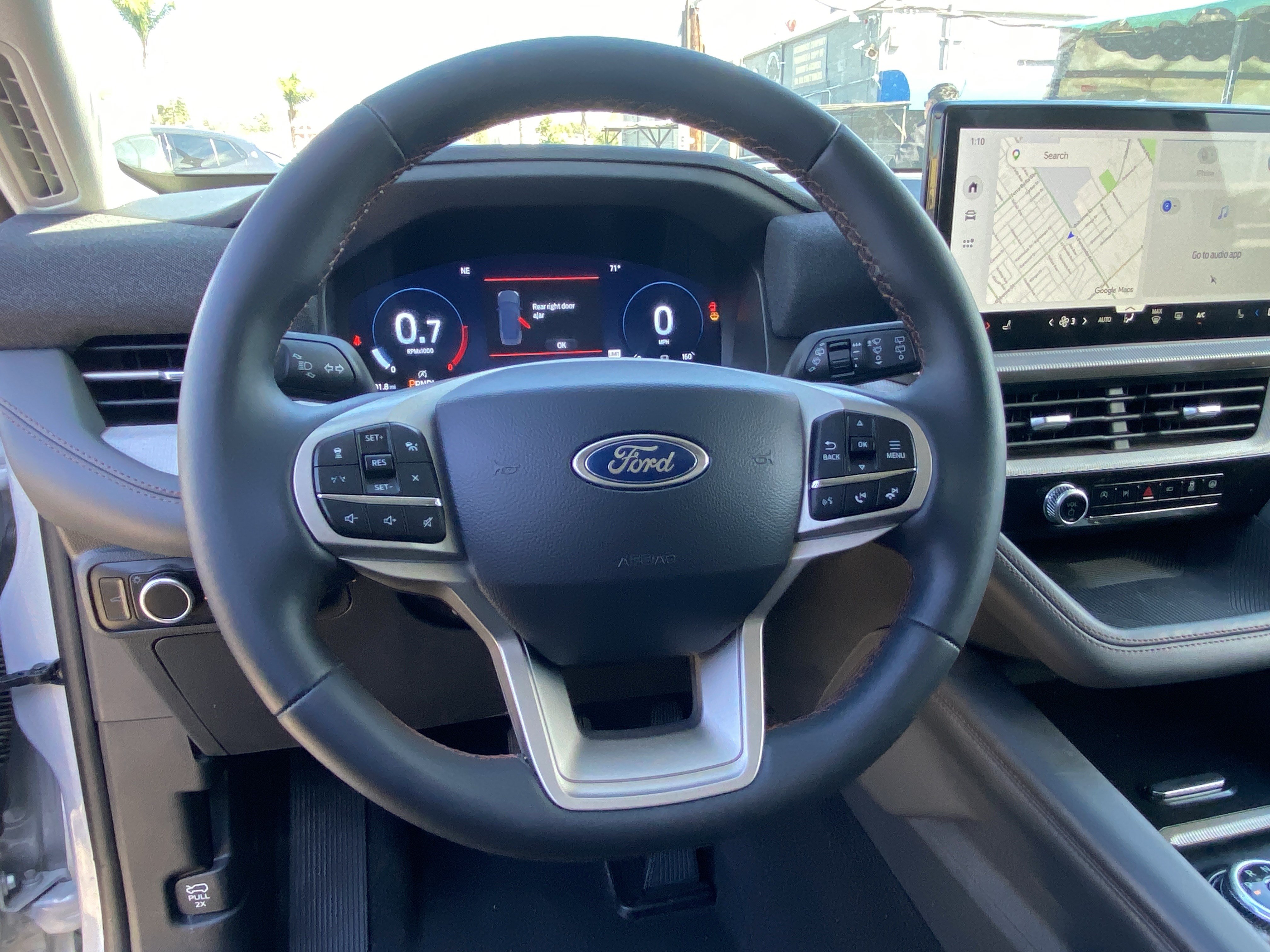 Used 2025 Ford Explorer Active RWD image 24