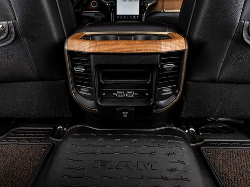 Used 2024 RAM 2500 Limited w/ Safety Group image 33