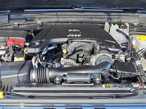 Used 2018 Jeep Wrangler Unlimited Sport S image 34