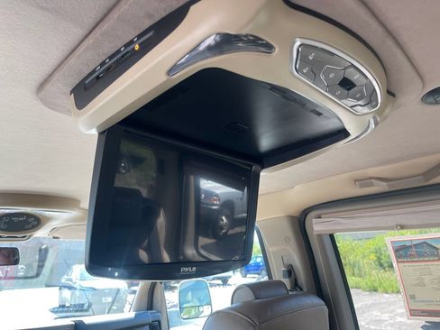 Used 2014 Chevrolet Express 1500 AWD image 30