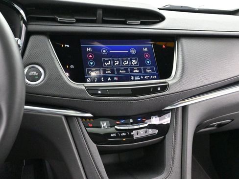 Certified 2025 Cadillac XT5 Premium Luxury image 21