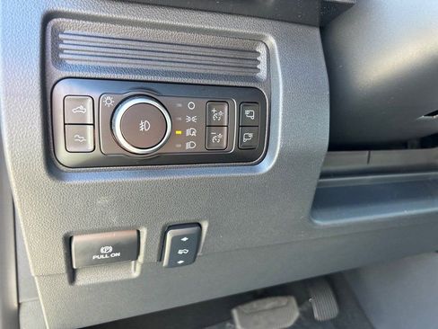 New 2026 Ford F250 Platinum w/ FX4 Off-Road Package image 7