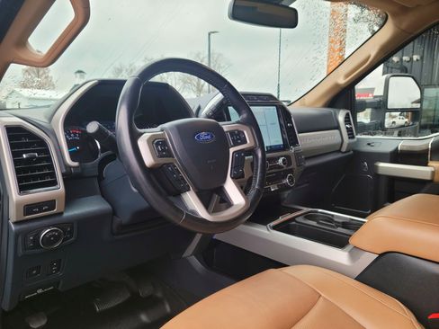 Used 2022 Ford F250 Lariat w/ Lariat Ultimate Package image 9