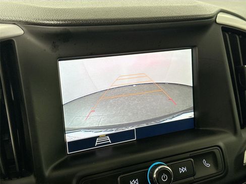 Used 2024 GMC Terrain SLE image 21