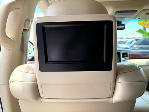 Used 2015 Lexus LX 570 4WD image 19