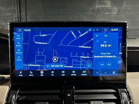 Used 2024 Lincoln Navigator Reserve image 9