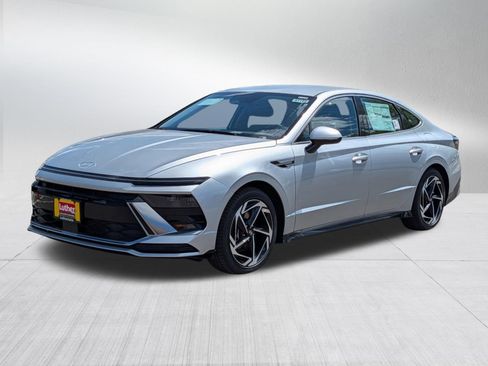 New 2026 Hyundai Sonata SEL AWD/4WD image 2