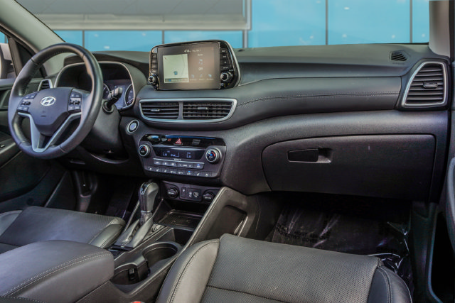 Used 2020 Hyundai Tucson Ultimate w/ Cargo Package FWD image 38