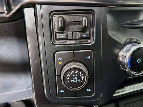 Used 2025 Ford F150 Raptor AWD/4WD image 43