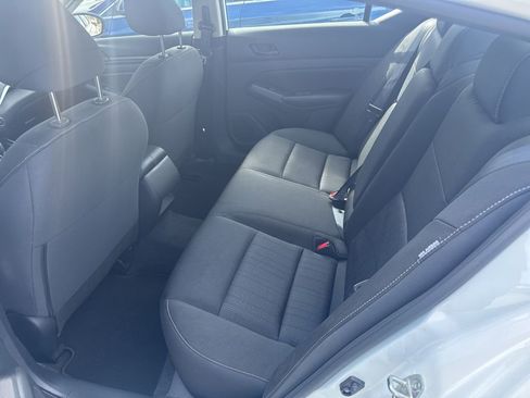 Used 2023 Nissan Altima 2.5 S image 5