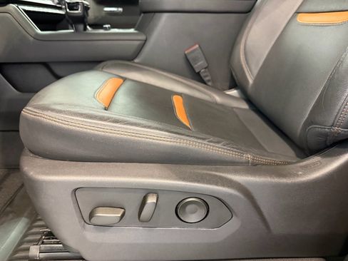 Used 2025 GMC Sierra 1500 AT4 w/ Technology Package image 13