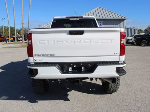 Used 2023 Chevrolet Silverado 2500 LT image 9