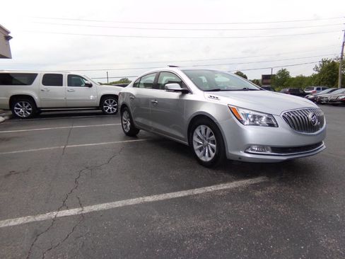 Used 2016 Buick LaCrosse Leather FWD image 4