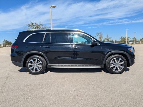 Used 2020 Mercedes-Benz GLS 450 4MATIC image 35