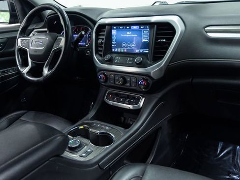 Used 2021 GMC Acadia SLT AWD/4WD image 25