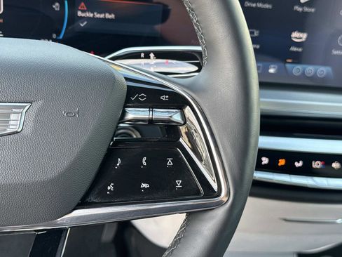 New 2025 Cadillac Lyriq Luxury image 31