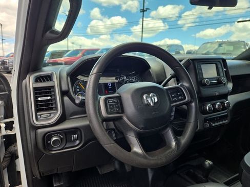 Used 2021 RAM 3500 Tradesman w/ Chrome Appearance Group AWD/4WD image 8