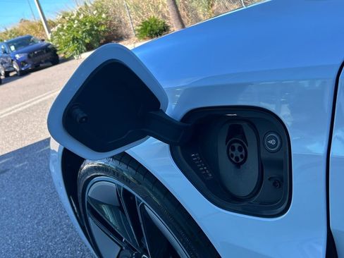 Used 2023 Audi RS e-tron GT w/ Ceramic Brake Package image 41