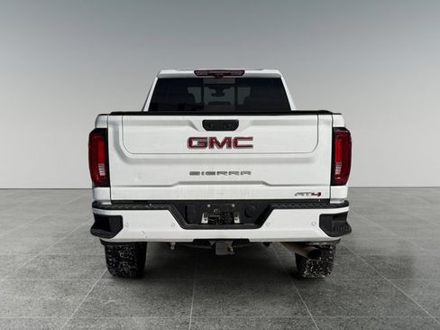 Used 2022 GMC Sierra 3500 AT4 w/ AT4 Premium Plus Package image 4