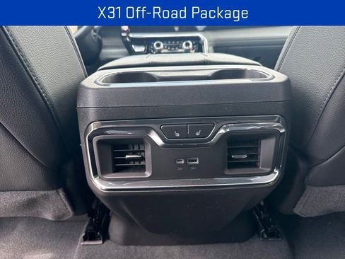 New 2026 GMC Sierra 2500 Denali w/ Denali Reserve Package AWD/4WD image 10