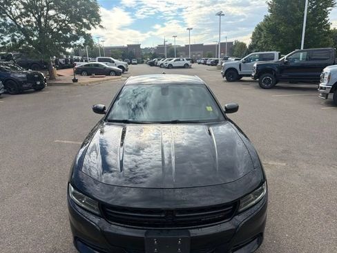 Used 2023 Dodge Charger SXT RWD image 3
