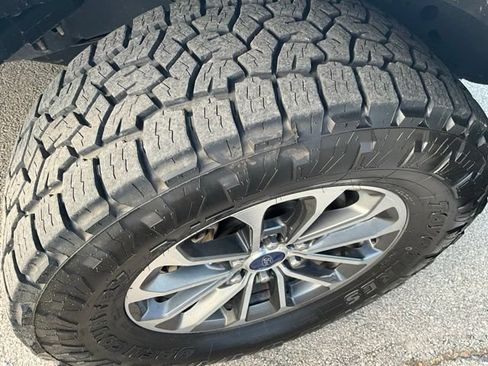 Used 2018 Ford F150 XLT w/ Equipment Group 302A Luxury AWD/4WD image 6