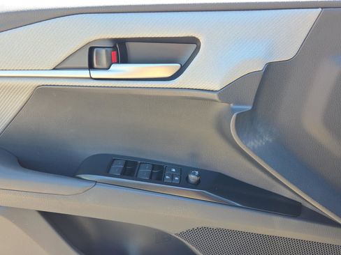 Certified 2025 Toyota Camry SE image 21