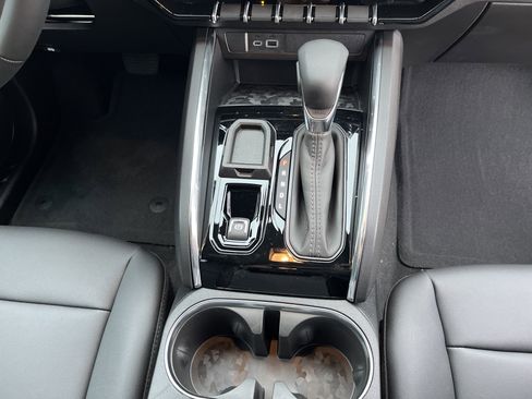 New 2026 GMC Canyon Elevation w/ Convenience Package image 18