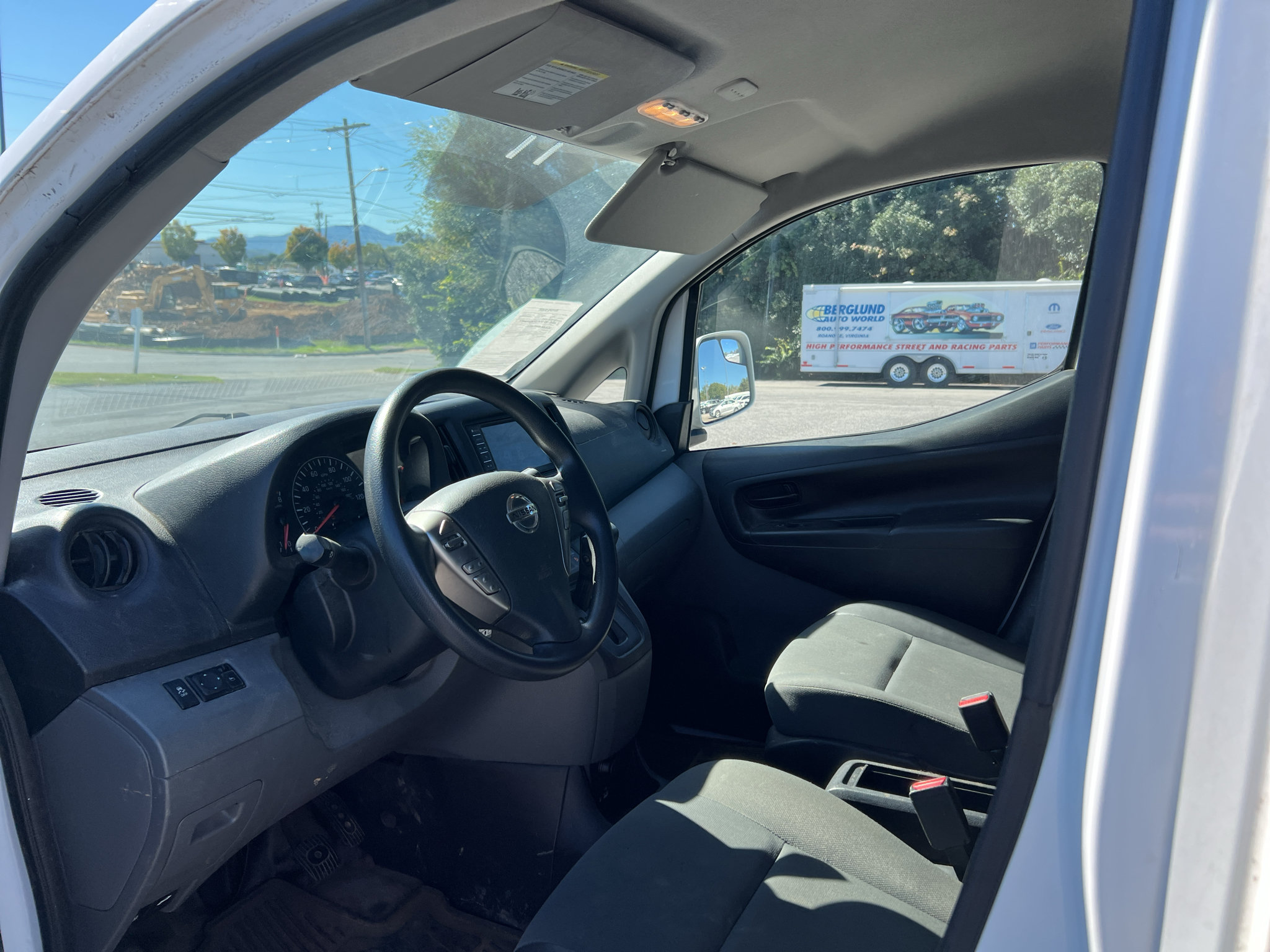 Used 2020 Nissan NV200 SV FWD image 12
