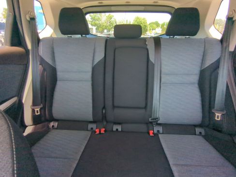 Used 2021 Nissan Rogue S FWD image 19