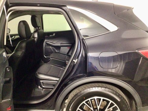 Used 2022 Ford Escape SEL w/ Technology Package image 30