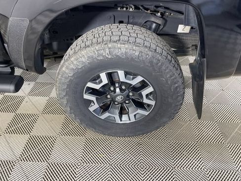 Used 2012 Toyota Tacoma PreRunner w/ SR5 Pkg RWD image 20