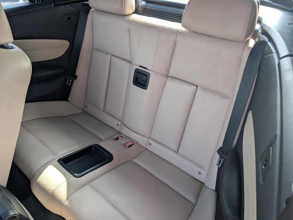 Used 2012 BMW 135i Convertible RWD image 9
