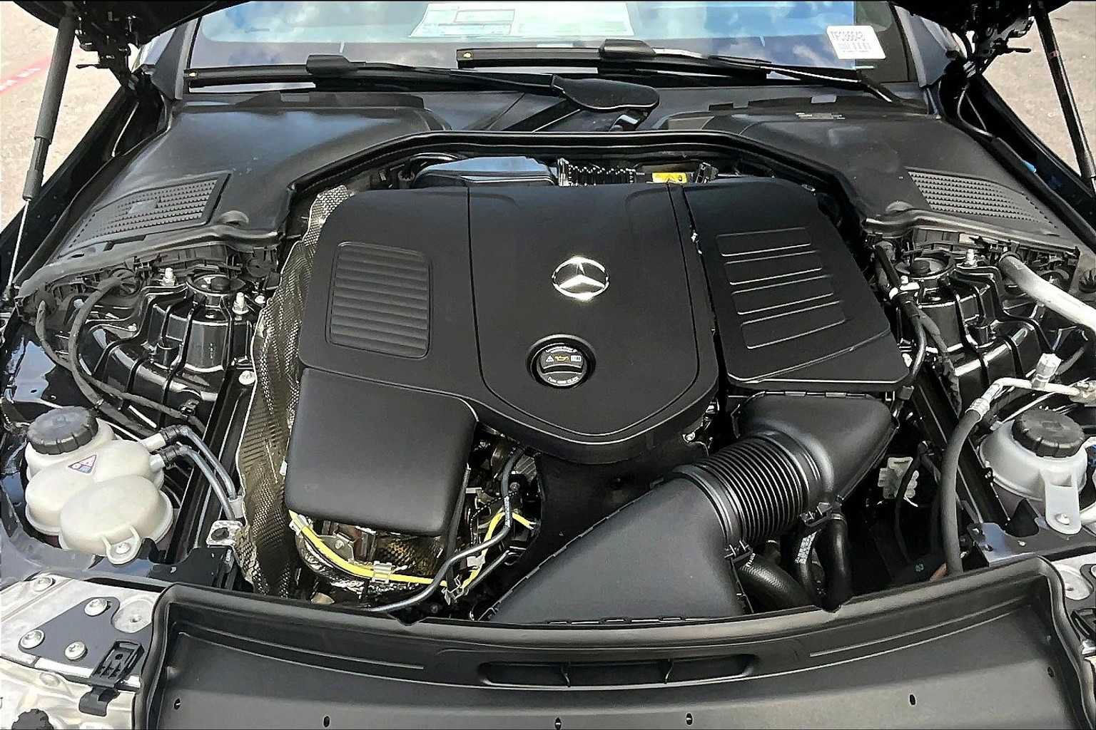 Used 2026 Mercedes-Benz CLE 300 4MATIC Coupe image 16