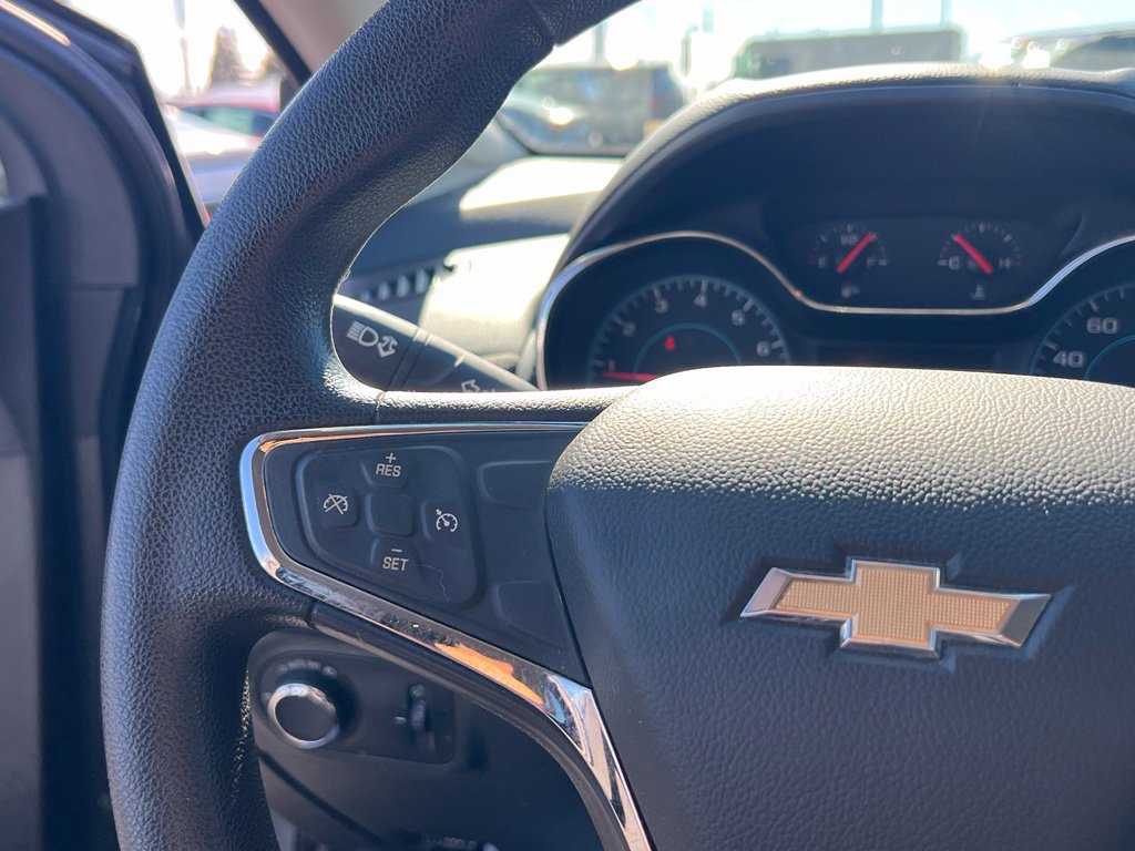 Used 2018 Chevrolet Cruze LT w/ Convenience Package FWD image 19
