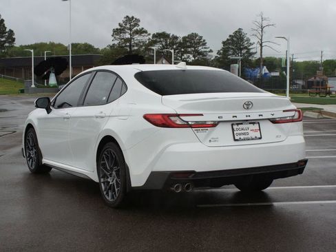 Used 2025 Toyota Camry SE w/ Convenience Package AWD/4WD image 15