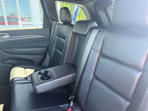 Used 2020 Jeep Grand Cherokee Limited image 33