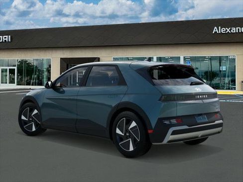 New 2026 Hyundai Ioniq 5 SE RWD image 5