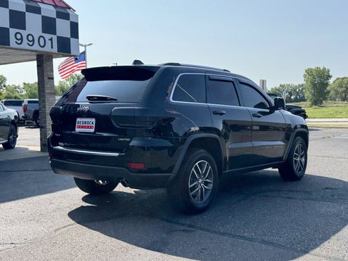 Used 2017 Jeep Grand Cherokee Limited AWD/4WD image 7