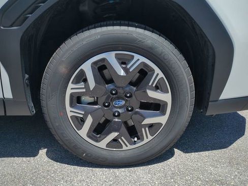 Used 2026 Subaru Forester AWD/4WD image 11